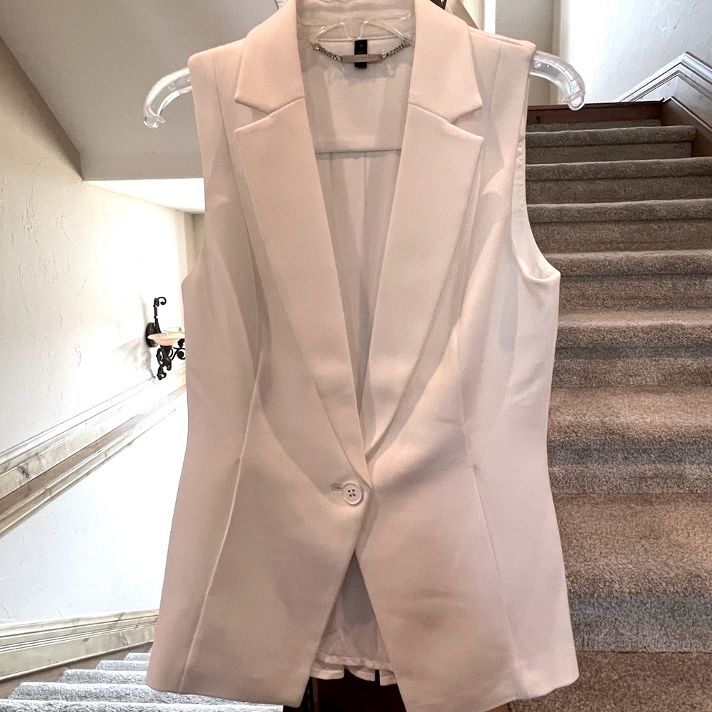Sleeveless WHBM suit jacket